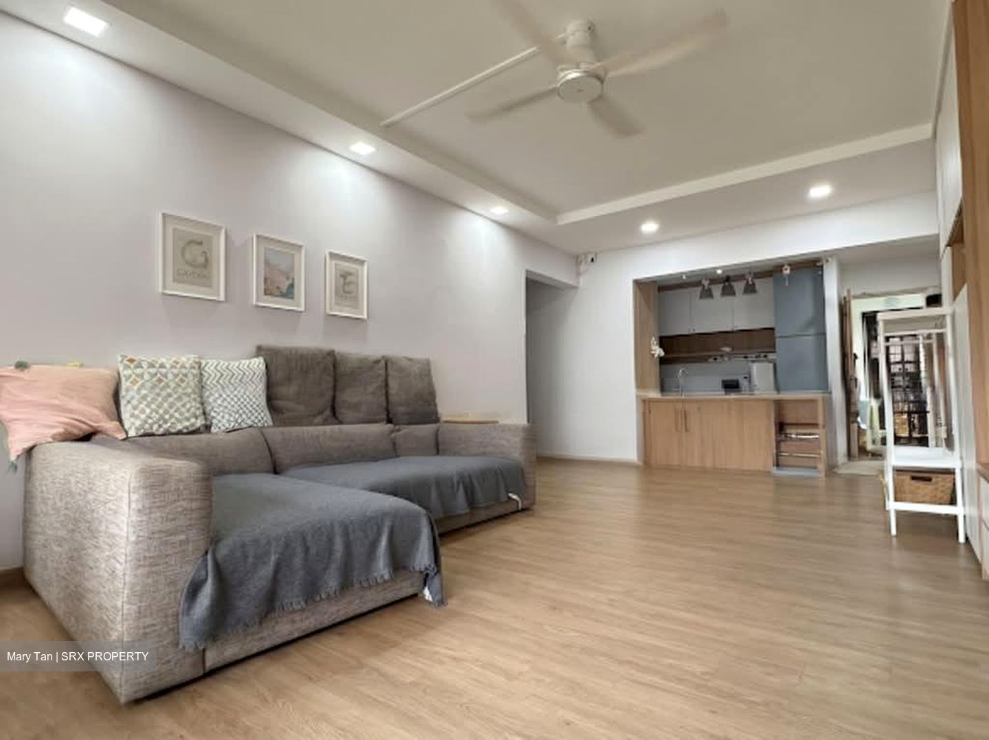 Blk 221 Bukit Batok East Avenue 3 (Bukit Batok), HDB Executive #568159881